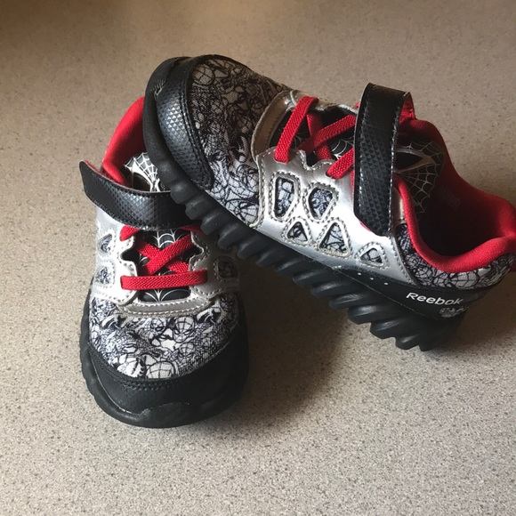 Reebok | Shoes | 55 Reebok Marvel 